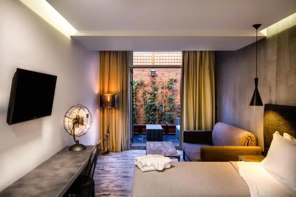 360 Degrees Hotel, hotel di design ad Atene