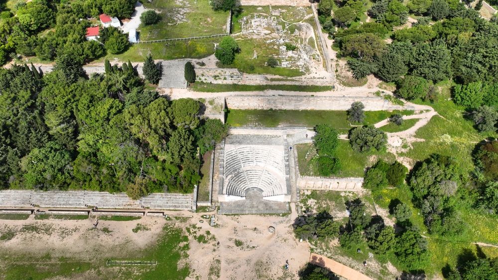 Veduta aerea dell'acropoli sul Monte Smith a Rodi città con il teatro e lo stadio