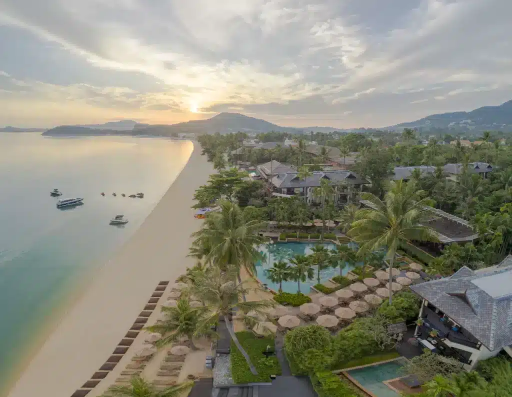 Anantara Bophut, hotel sulla spiaggia al Fisherman's Village