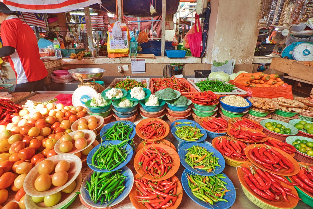 Bancarelle al mercato di Chow Kit a Kuala Lumpur