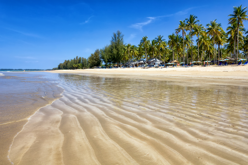 Bang Niang Beach a Khao Lak