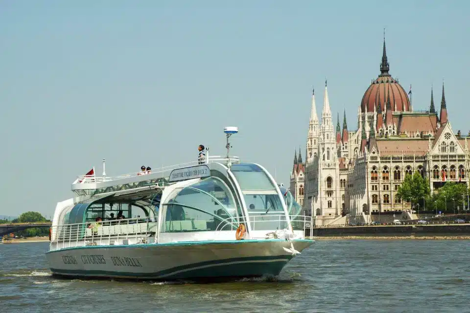 Barca sul Danubio