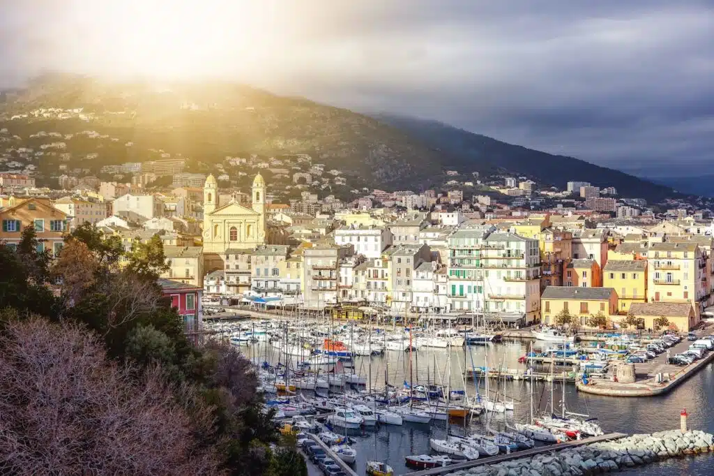 Bastia, il posto migliore dove alloggiare in Corsica per un'atmosfera locale