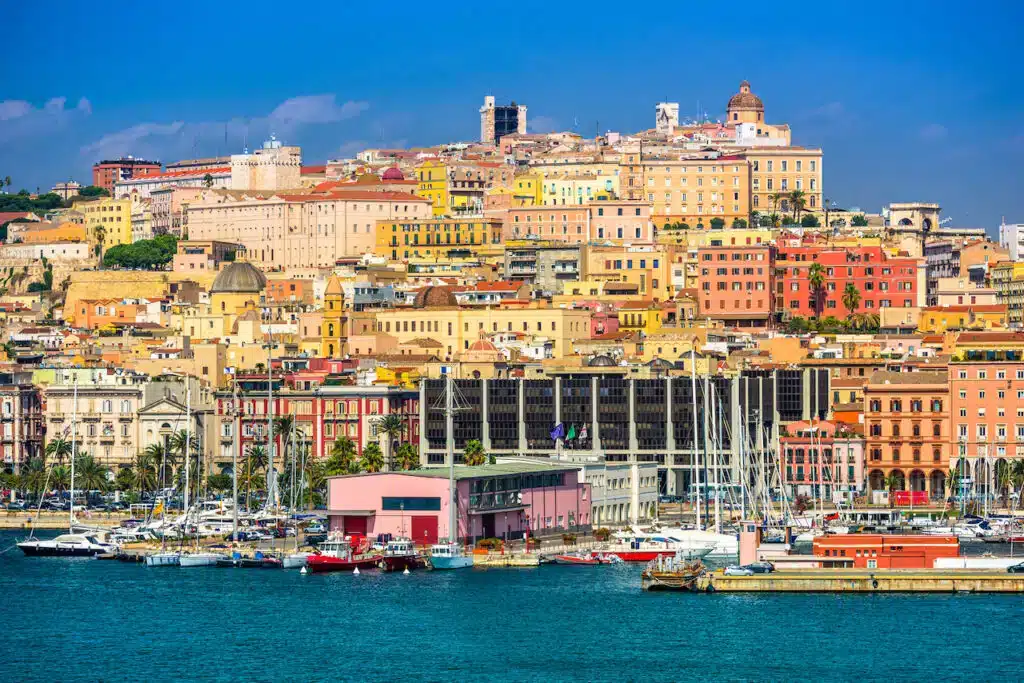 Cagliari, il posto migliore dove alloggiare in Sardegna per l'atmosfera locale