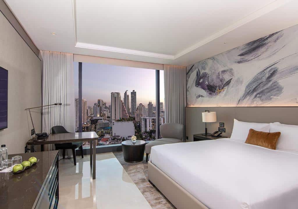 Camera con vista al Carlton Hotel Bangkok Sukhumvit