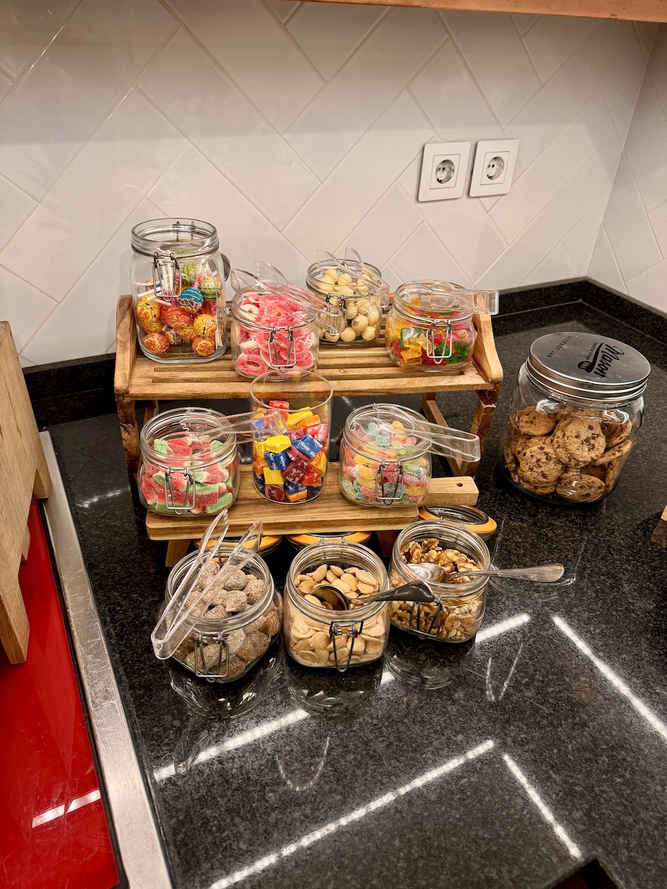 Caramelle al buffet della colazione dell'H10 Cubik