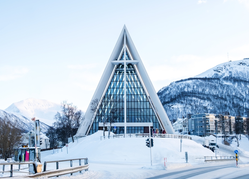 La Cattedrale Artica (chiesa di Tromsdalen) a Tromsø in inverno