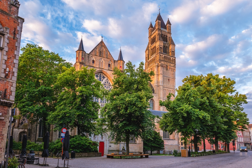 La Cattedrale di San Salvatore tra 't Zand e Markt a Bruges