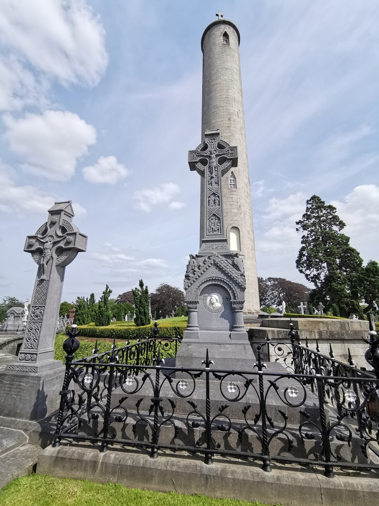 Il cimitero di Glasnevin a Dublino
