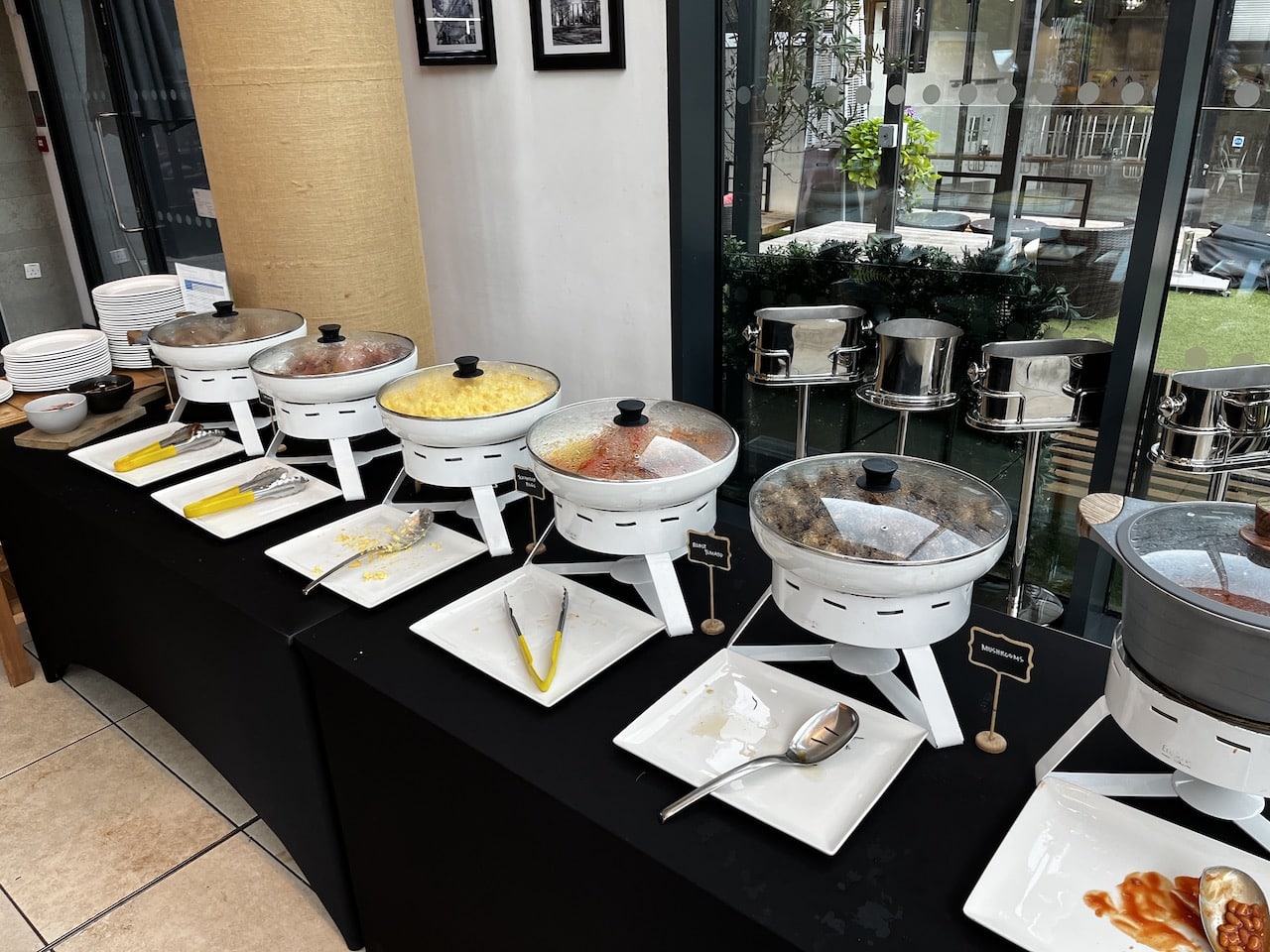 Colazione a buffet nell'hotel nel centro di Manchester