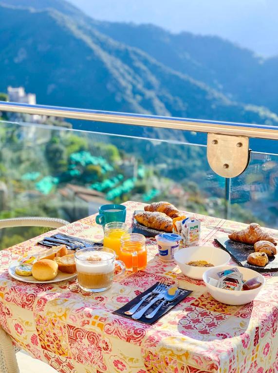 Colazione con vista all'Hotel Bonadies