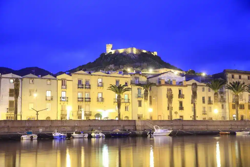 Corte Fiorita Albergo Diffuso, hotel in centro a Bosa in Sardegna