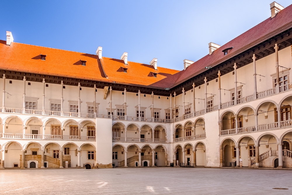 Il cortile porticato del Castello del Wawel a Cracovia