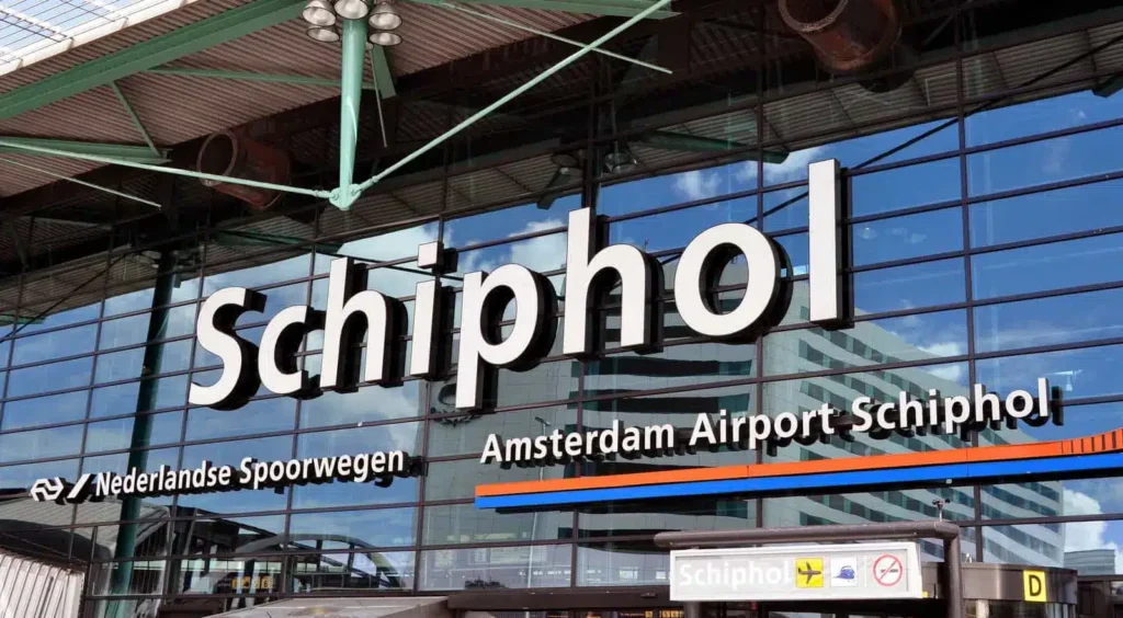 Da Schiphol ad Amsterdam: treni, bus e taxi per il centro