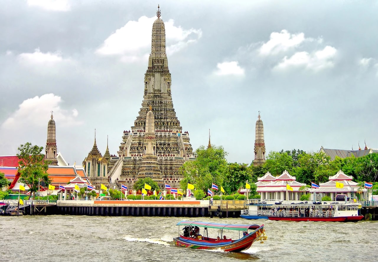 Dall'aeroporto di Bangkok al centro: treni, bus e taxi