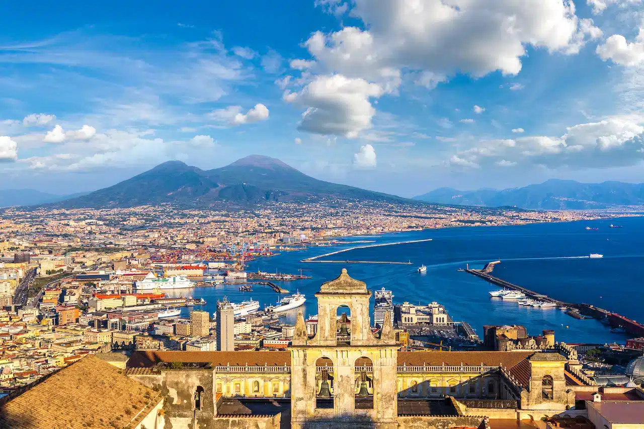 Dove dormire a Napoli? Le 4 zone migliori dove alloggiare
