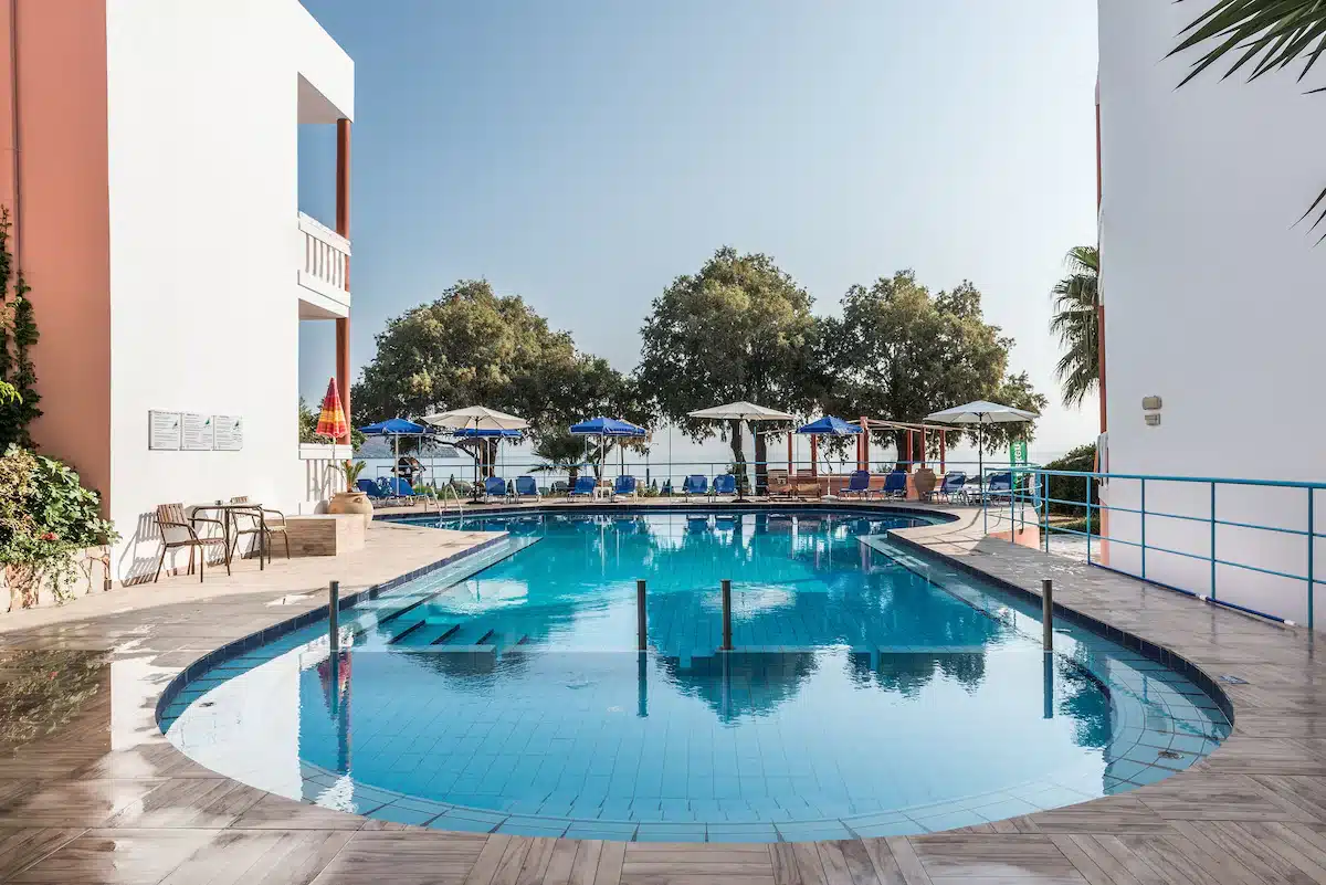 Eden Beach Hotel, alloggio economico per famiglie ad Agia Marina