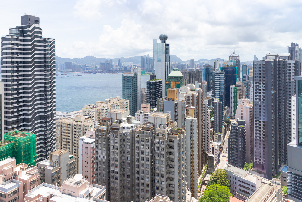 Edifici commerciali e residenziali a Sheung Wan su Hong Kong Island