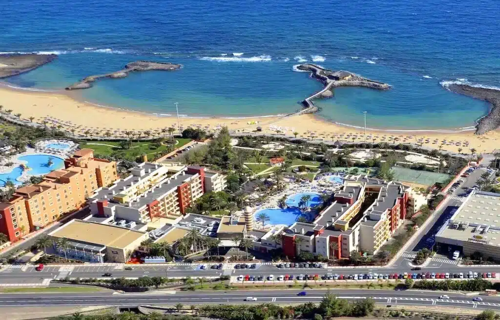 Elba Carlota Beach & Convention sulla spiaggia