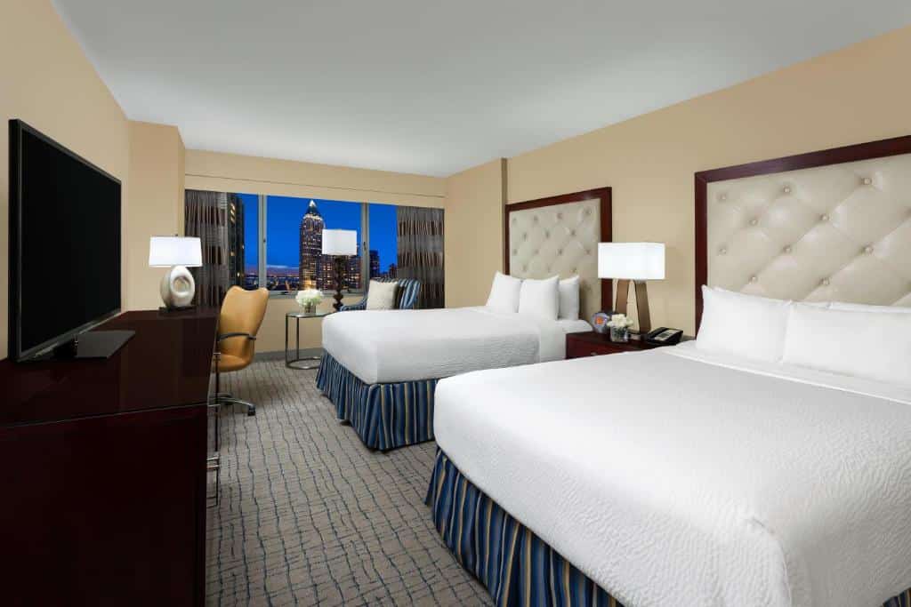 L'ex Crowne Plaza Times Square prima del passaggio a Hyatt