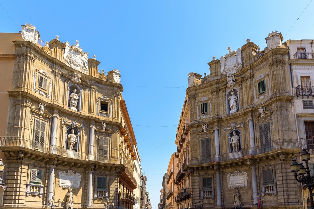 Le facciate barocche dei Quattro Canti a Palermo