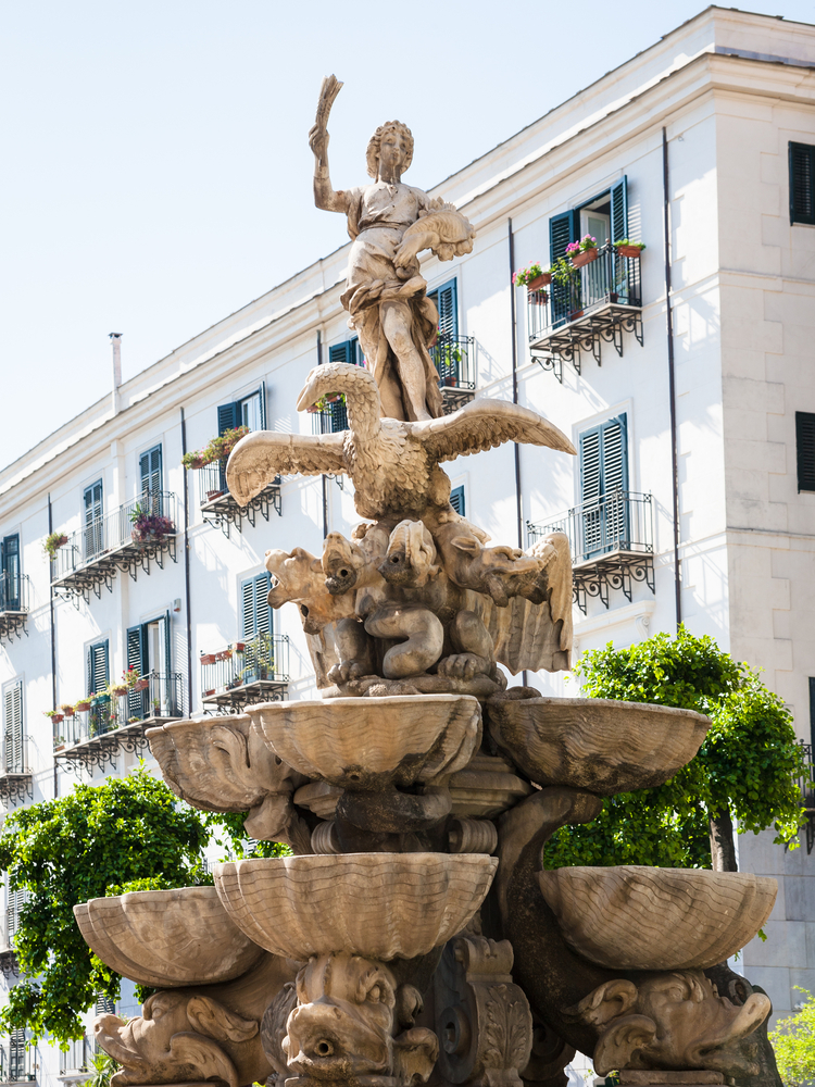 La Fontana del Garraffo in Piazza Marina alla Kalsa, Palermo