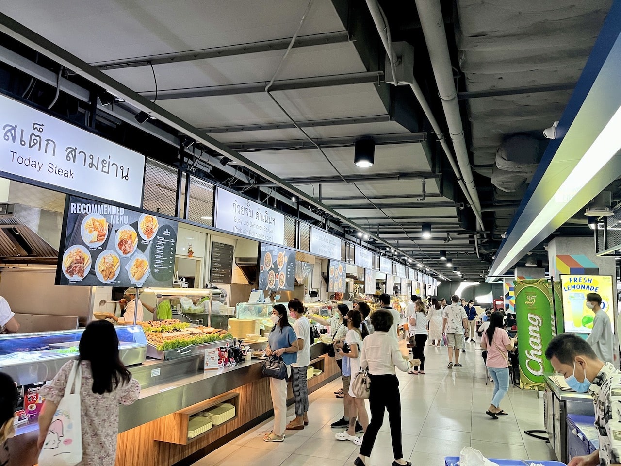 Food court all'MBK di Bangkok