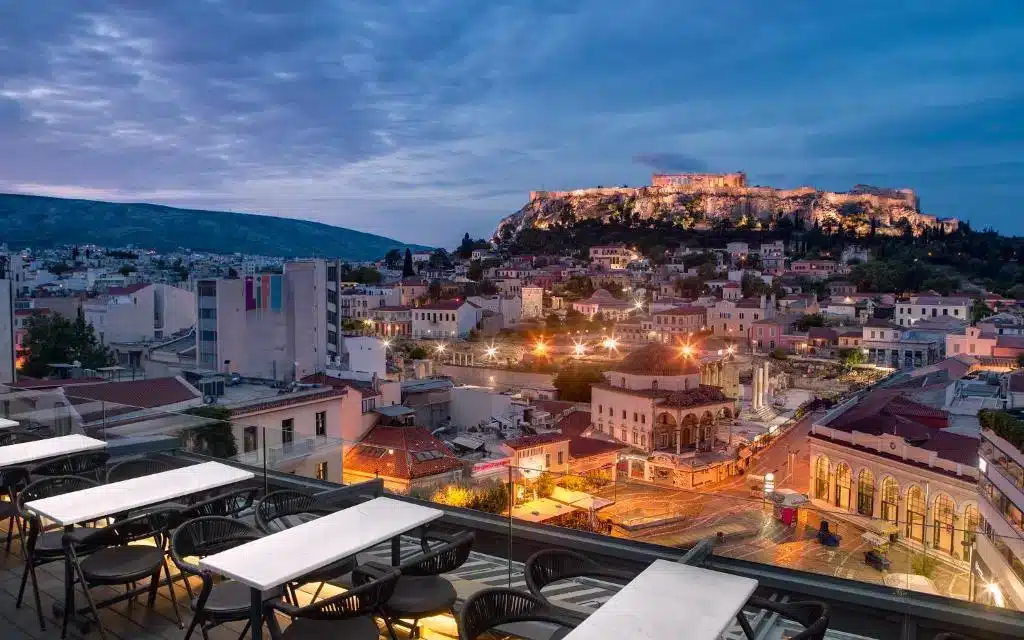 A for Athens, hotel con terrazza panoramica e vista sull'Acropoli