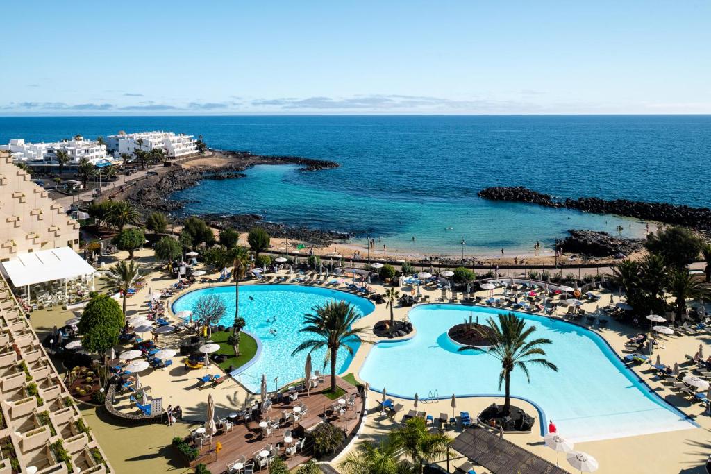 Grand Teguise Playa, hotel di lusso a Costa Teguise