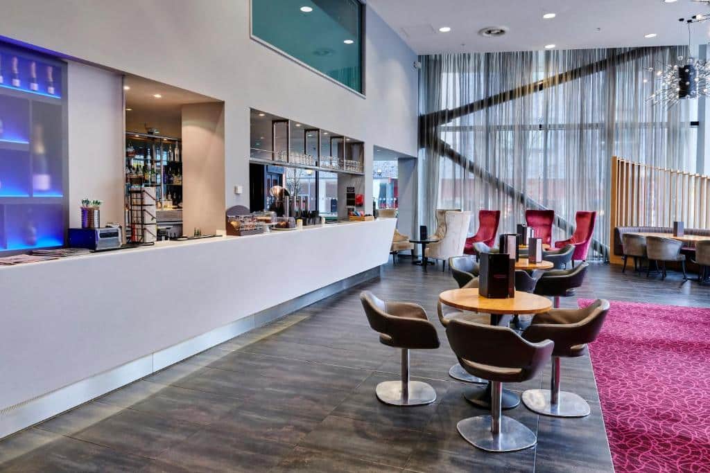 Hall del Crowne Plaza Manchester City Centre
