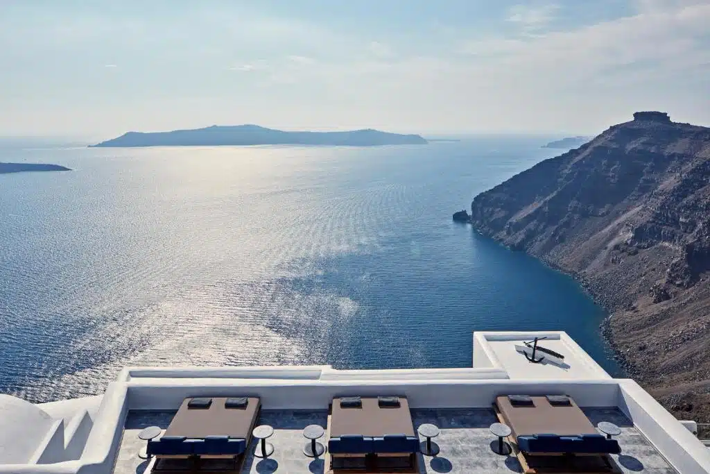 Homeric Poems, Santorini