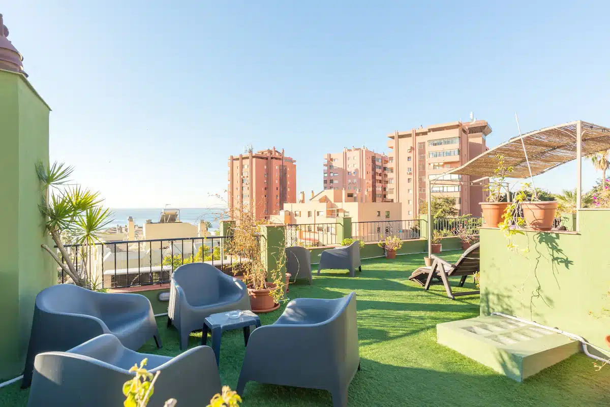 Hotel California, alloggio economico vicino alla spiaggia a Malaga