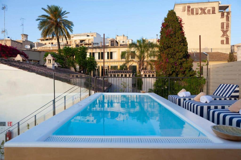 Hotel con piscina sul tetto a Palma di Maiorca