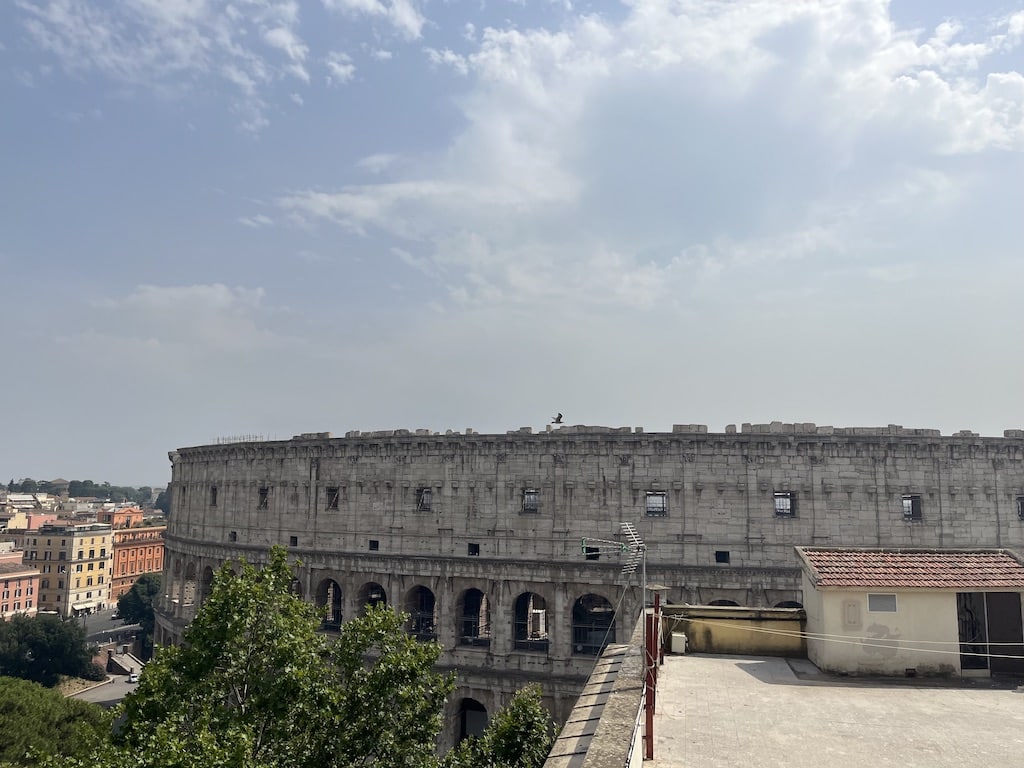 hotel con terrazza panoramica sul colosseo