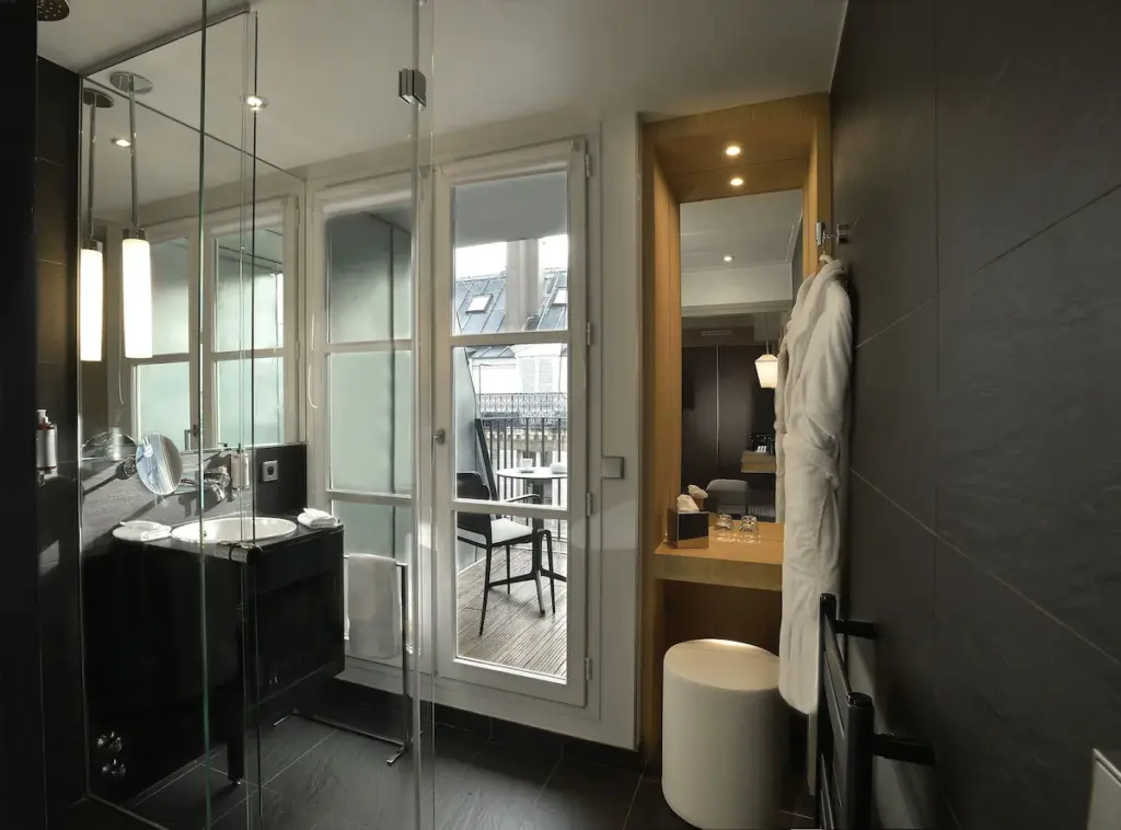 Hôtel La Lanterne, Parigi