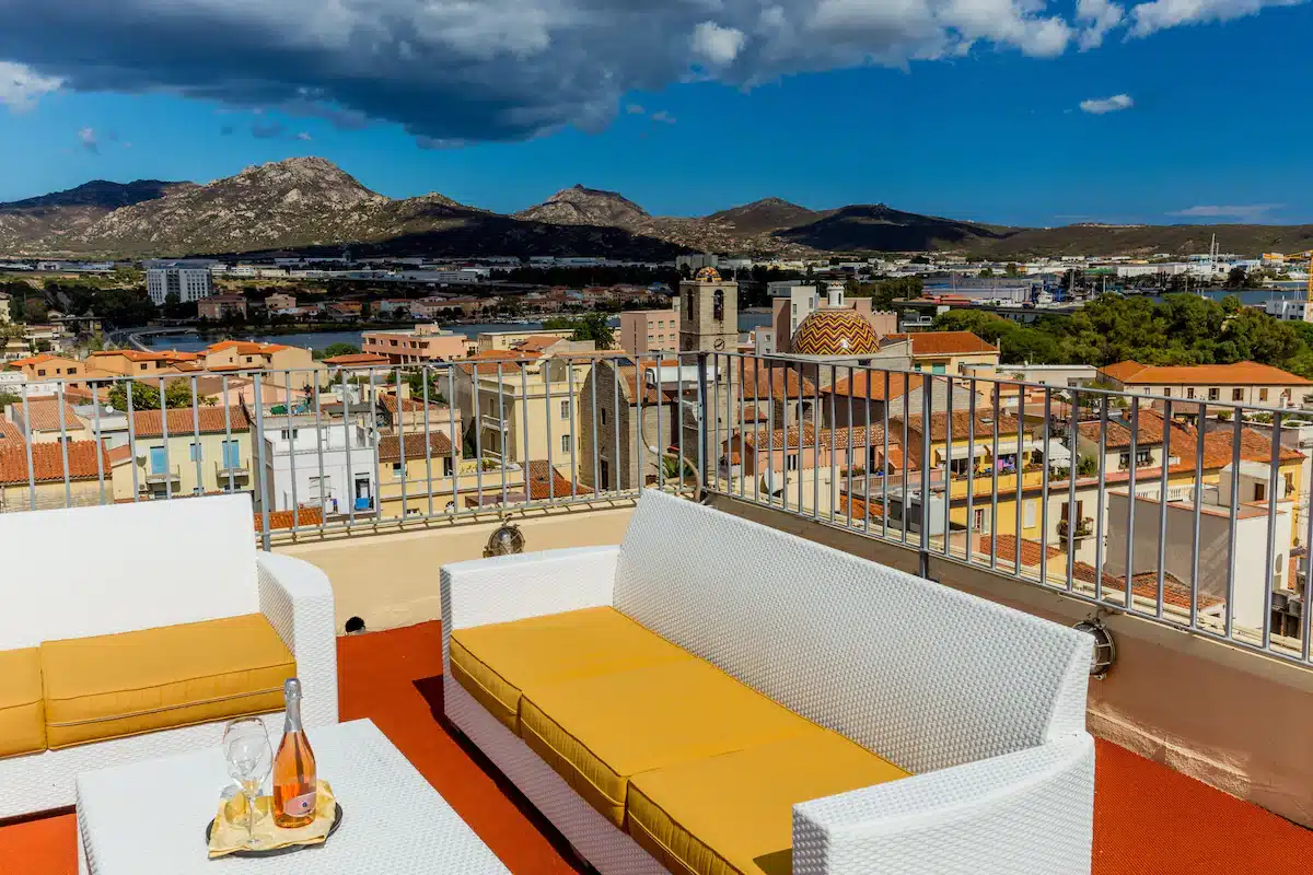 Hotel Panorama, hotel in centro a Olbia in Sardegna