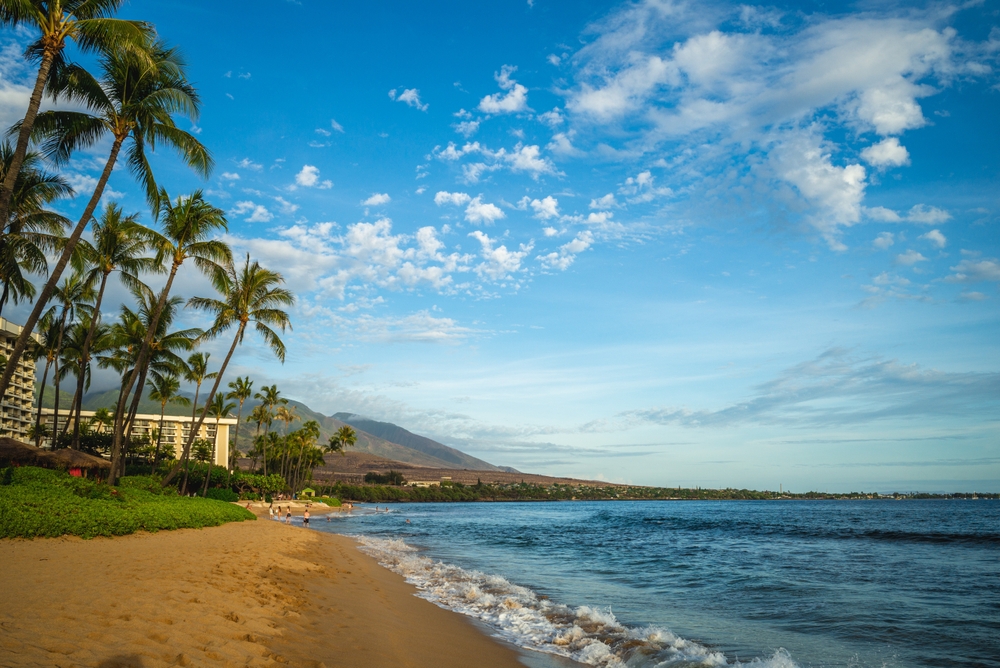 Ka'anapali Beach a Maui con sabbia bianca e acqua turchese