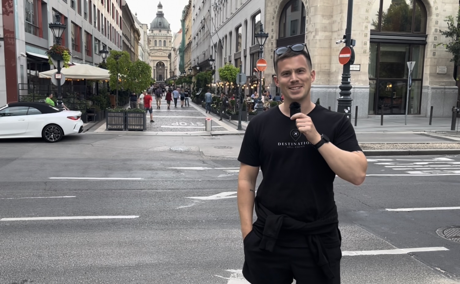 Kristoffer Føns di Destination Well Known nel centro di Budapest