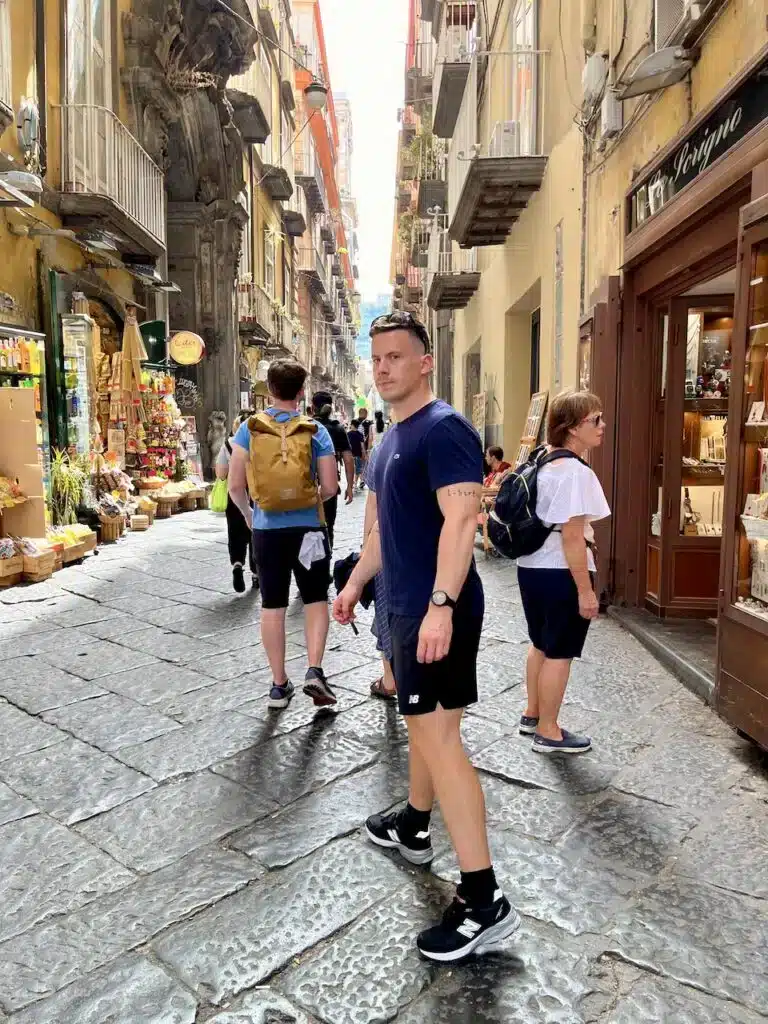 Kristoffer Fons di Destination Well Known a Napoli