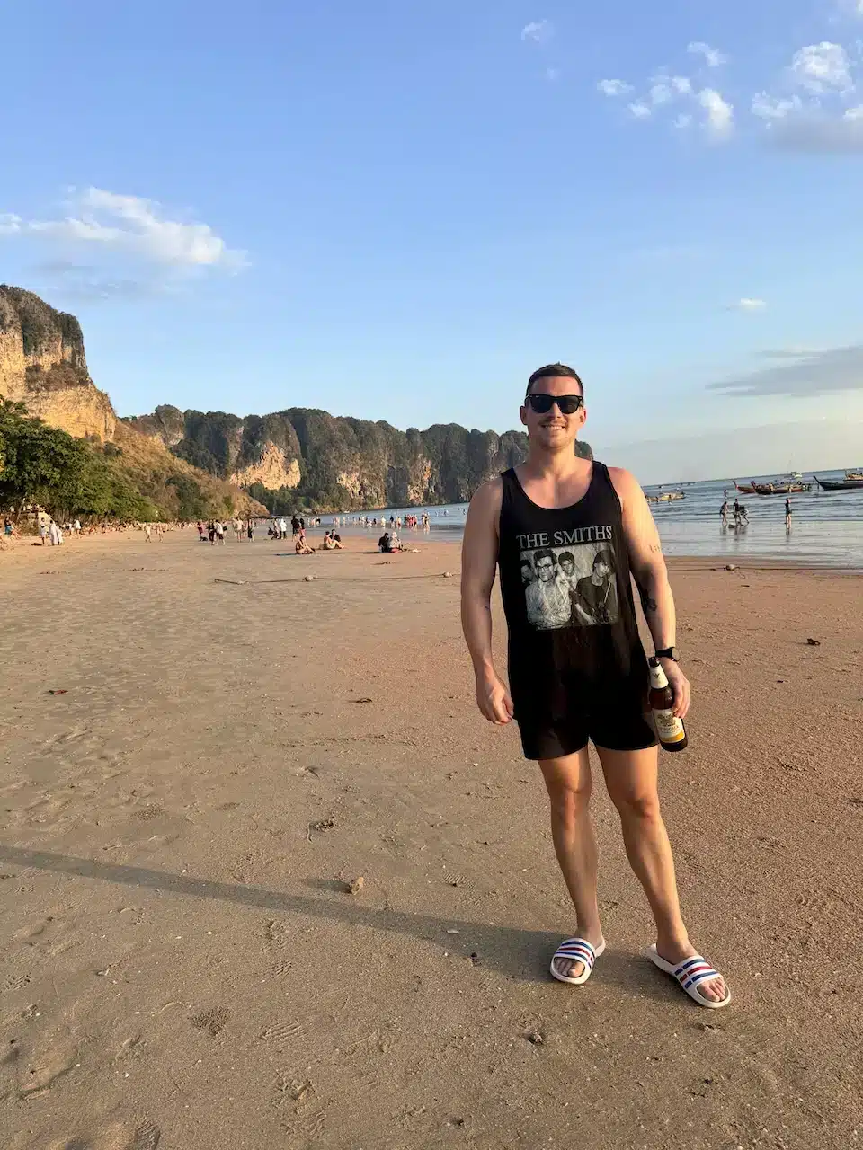 Kristoffer Fons sulla spiaggia di Ao Nang