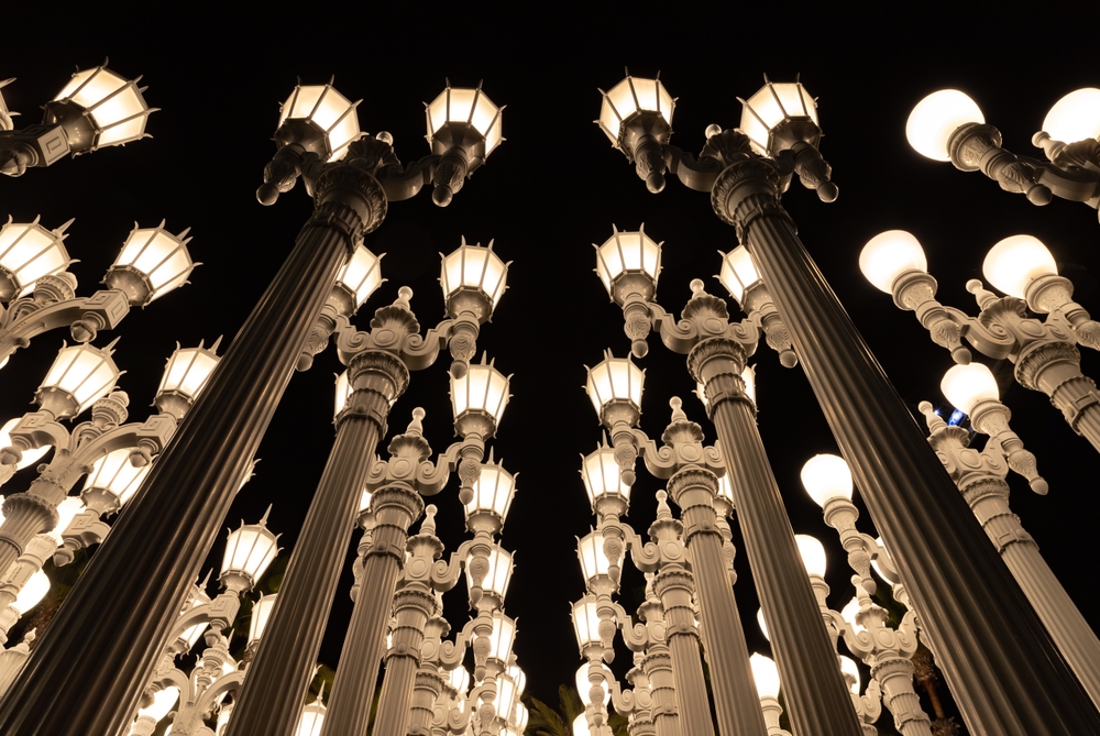I lampioni di Urban Light al LACMA di sera