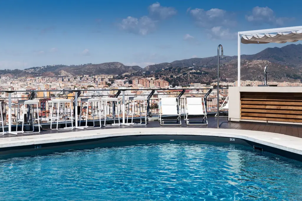 Marriott di Malaga, hotel in centro con piscina sul tetto
