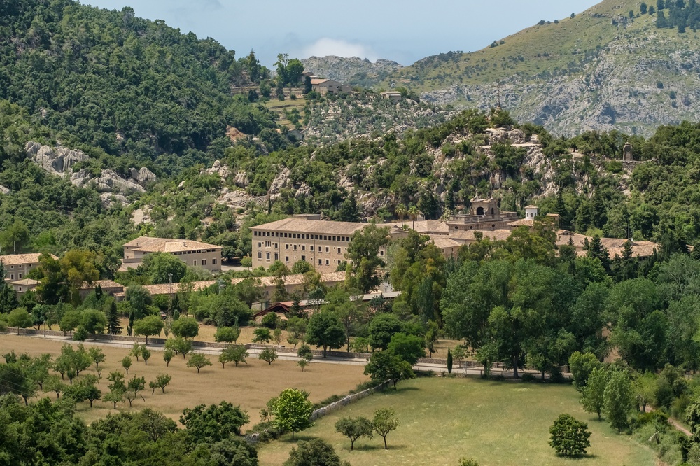 Il monastero del Santuari de Lluc nella Serra de Tramuntana