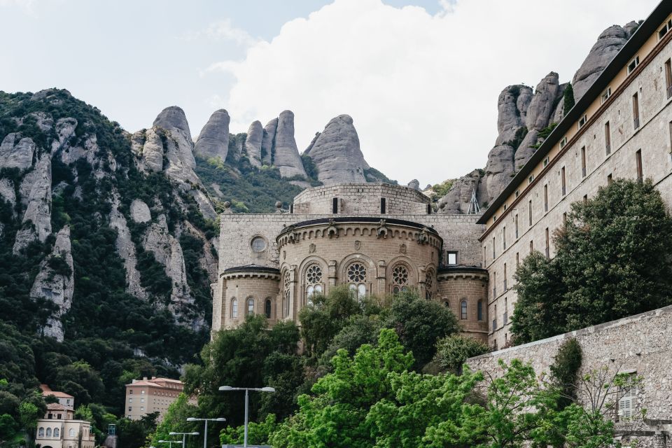 montserrat la migliore gita di un giorno da barcellona