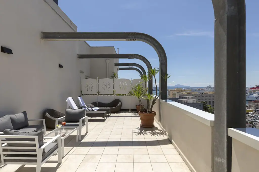Palazzo Salgar Napoli, hotel di lusso con vista mare