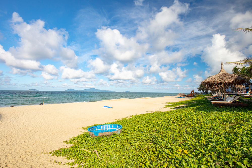 La parte più frequentata della spiaggia di An Bang, vicino a Hoi An