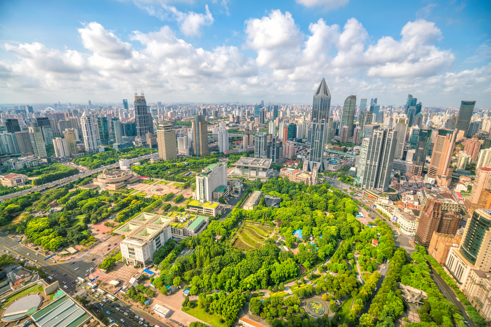 Piazza del Popolo e il parco a Shanghai visti dall'alto