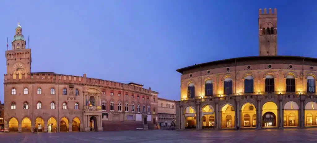 Piazza Maggiore, la zona migliore dove dormire a Bologna per chi la visita per la prima volta