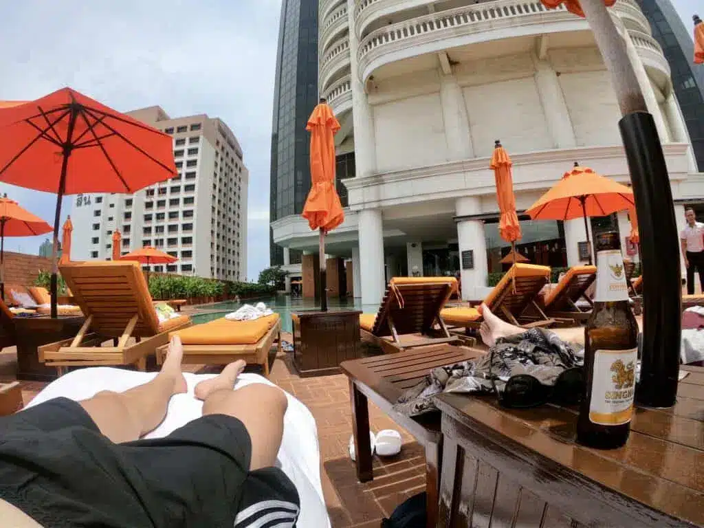 Piscina del Lebua
