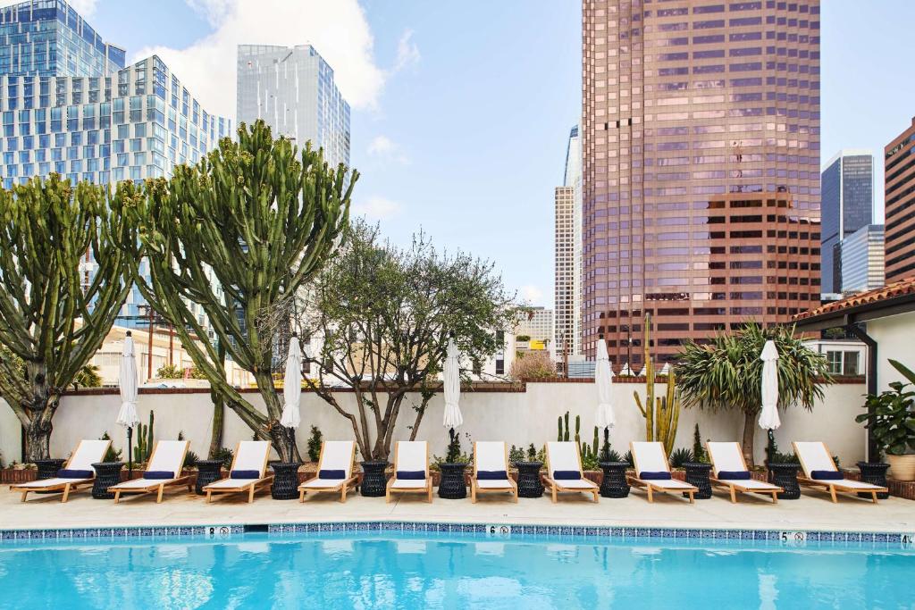 Piscina dell'Hotel Figueroa a Los Angeles